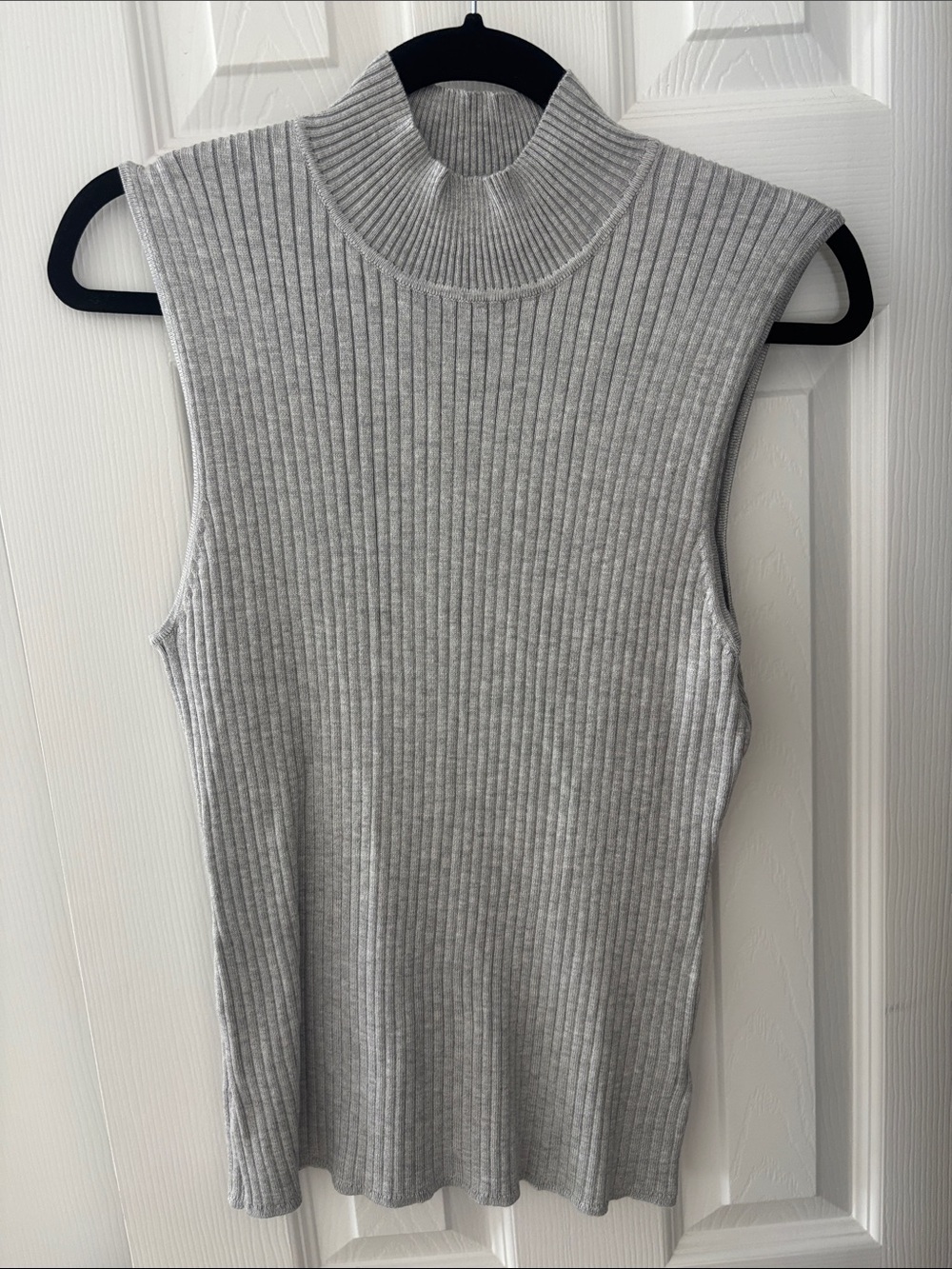 Ribbed Mock Neck Sleeveless Tank Top - Light Gray